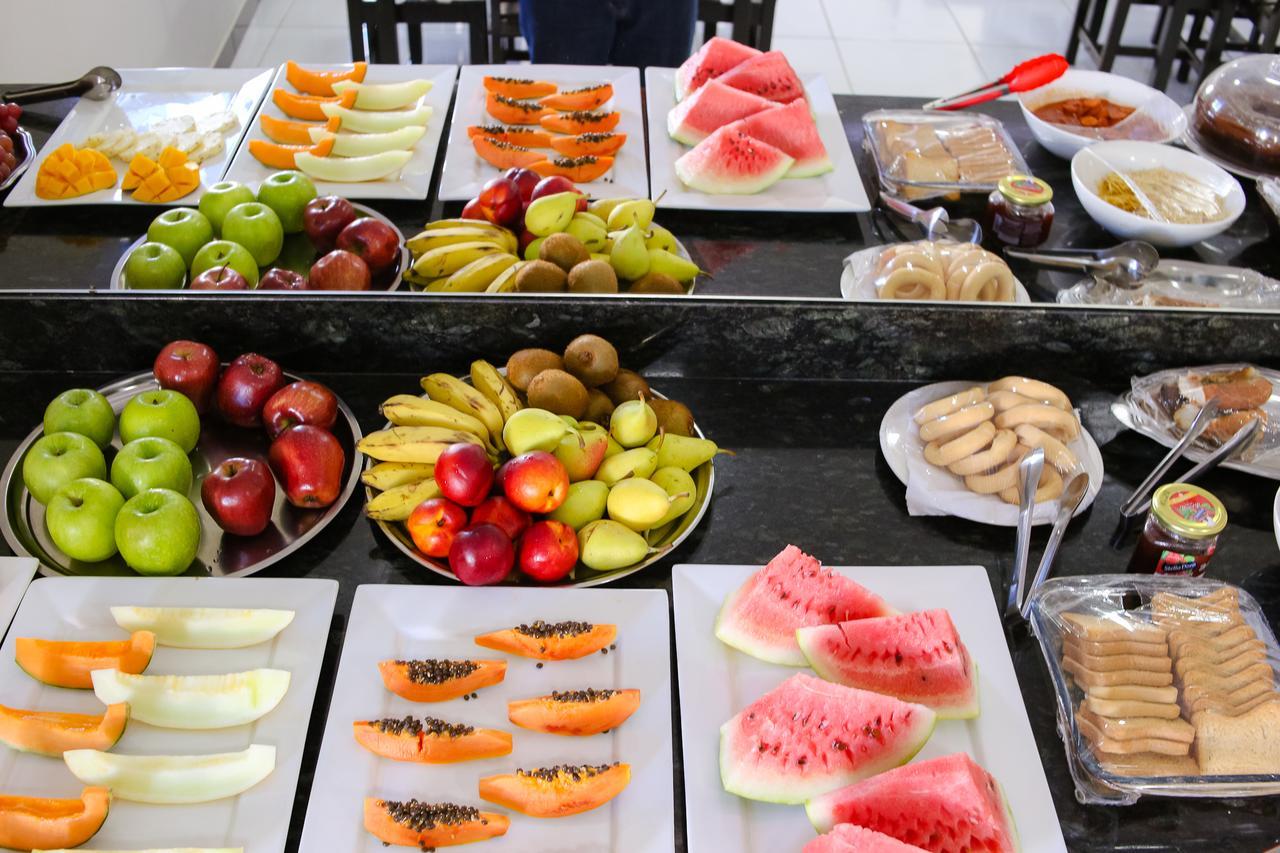 O Neves Hotel 구아남비 외부 사진